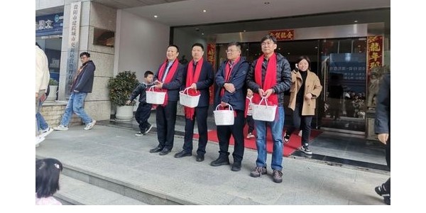 龍行龘龘，開工大吉，擼起袖子加油干!